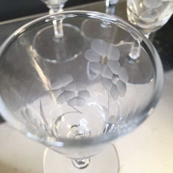4 Vintage Crystal Clear Optic Stemmed Cordial Liqueur Glasses Etched Floral - Picture 4 of 12